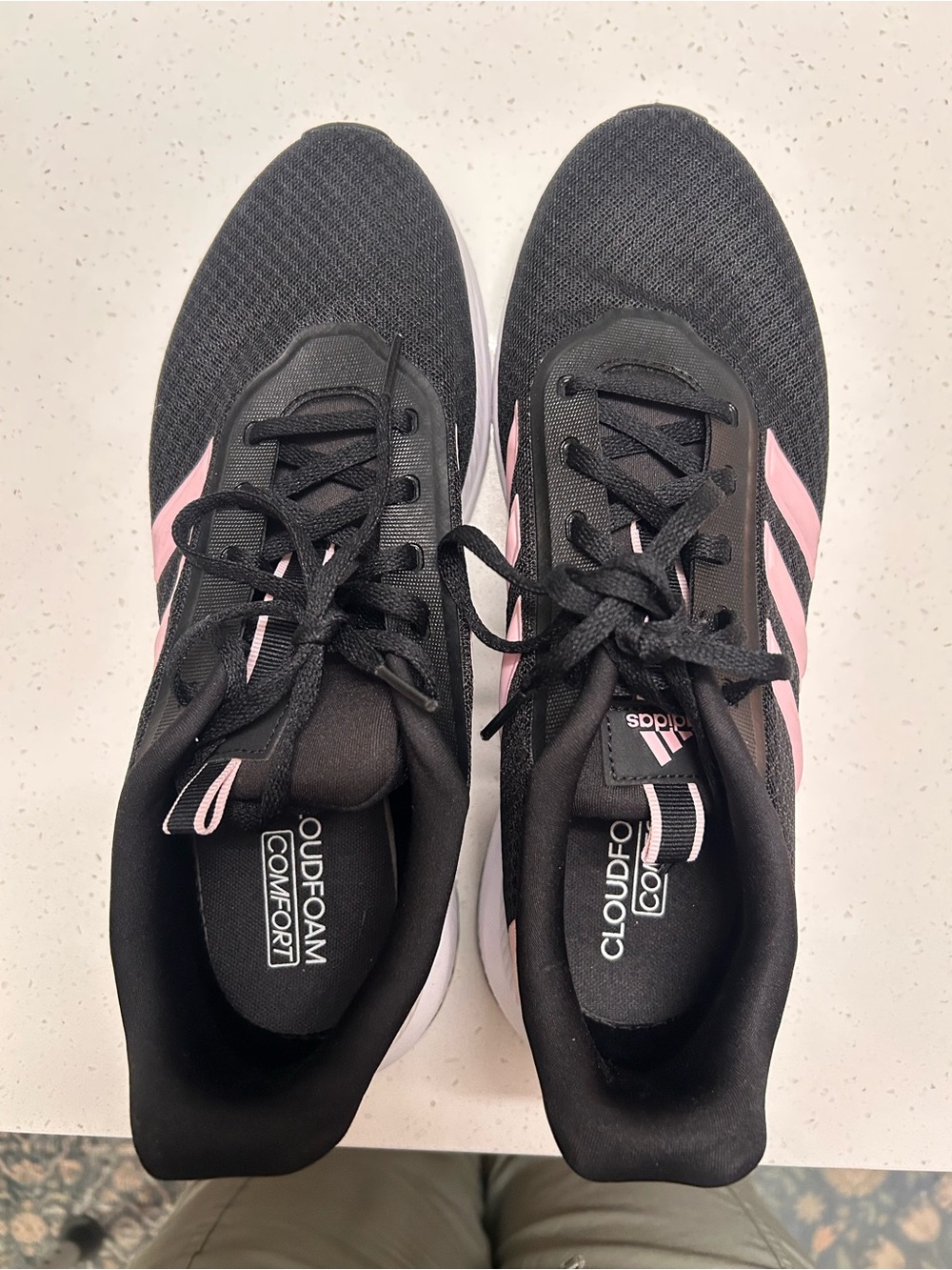 NWOB Adidas  Women’s Black Athletic Sneakers with Pink Stripes size 10